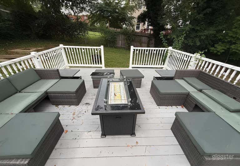  Large Backyard Event Space 