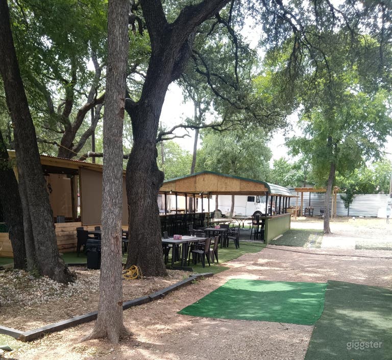  Rustic Outdoor Pergola Venue with Garden Vibes 