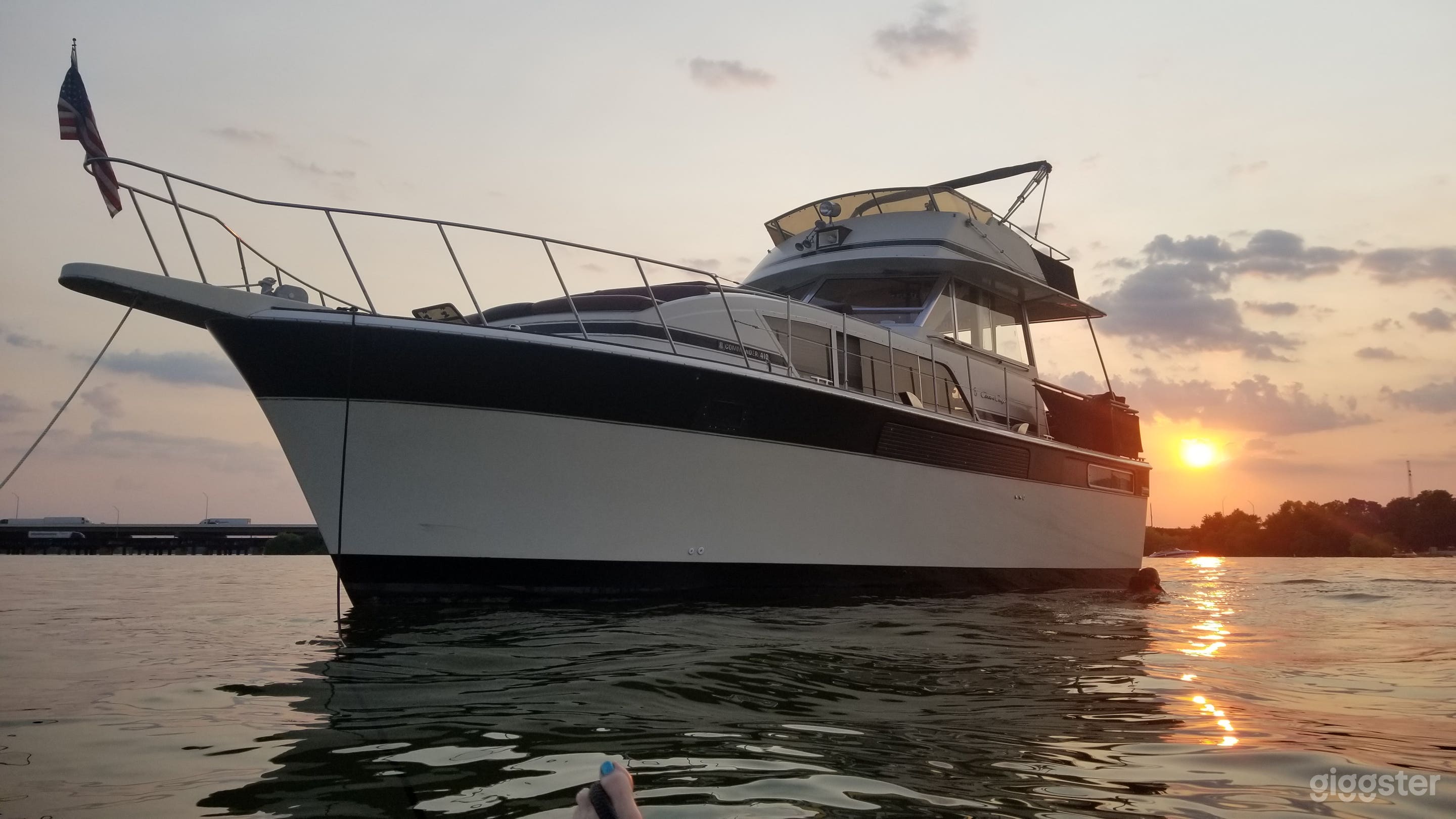 41' Classic Yacht- Charters and Photo/Video Shoots Photo 1