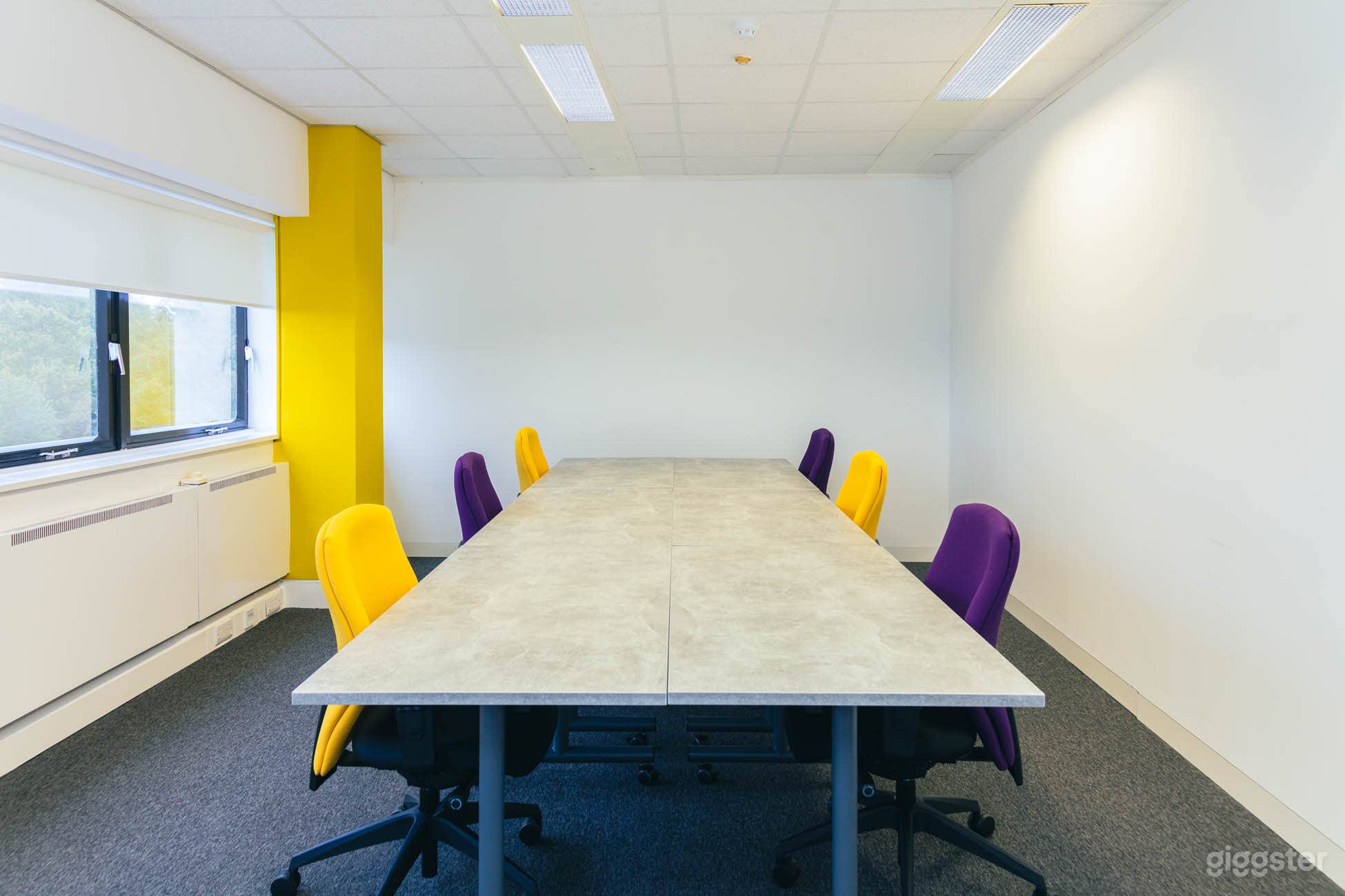 Bright and Spacious Co-Working Spaces Photo 4