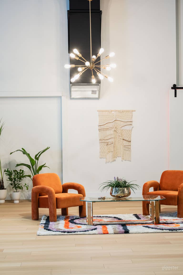  Large, Design-Forward Wellness Studio for Events, Shoots & W 