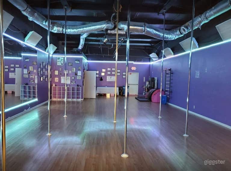  Estudio cautivador de pole dance en Greenville 