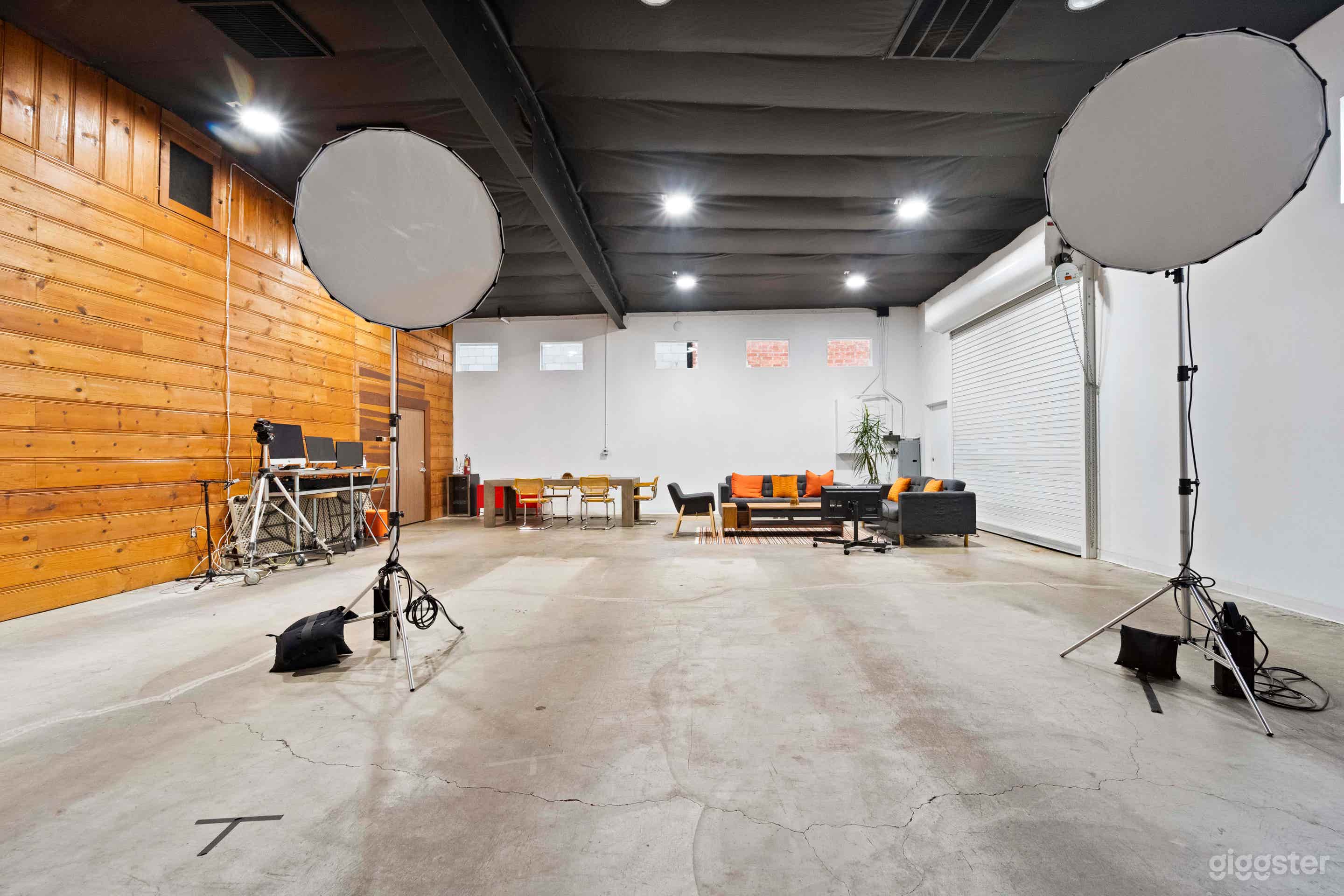 Big Studio/Meeting/Production Space+Loading Access Photo 4