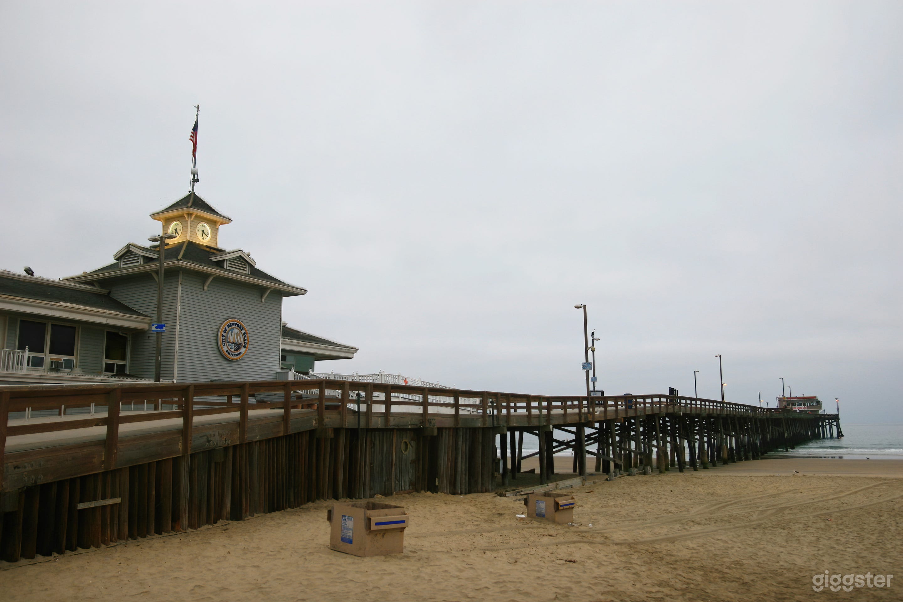 Newport Beach Pier Photo 4