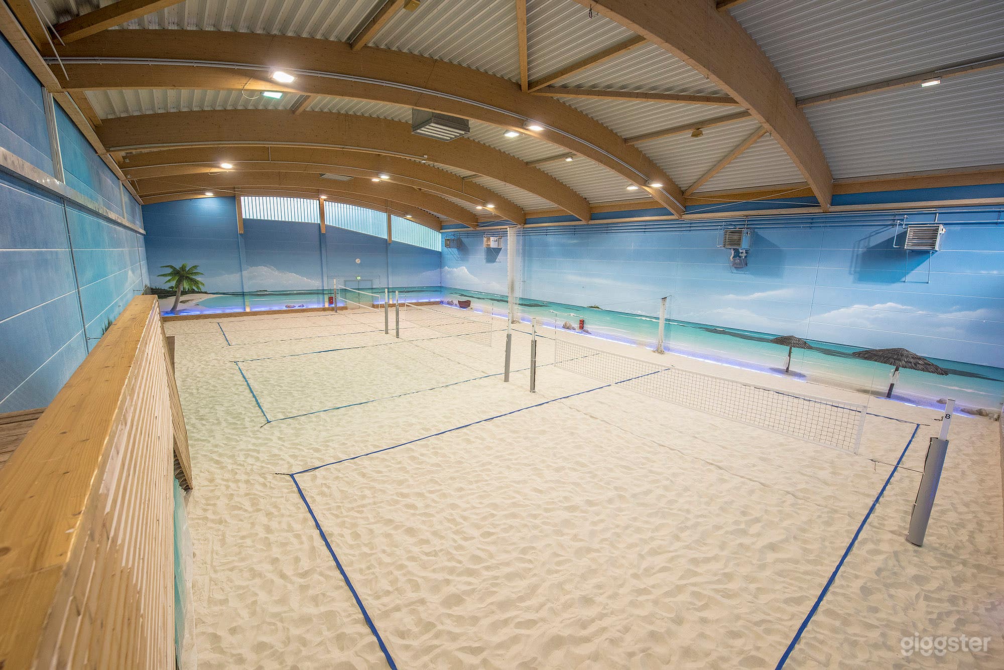 Indoor- und Outdoor-Strand  Hamburg Photo 1