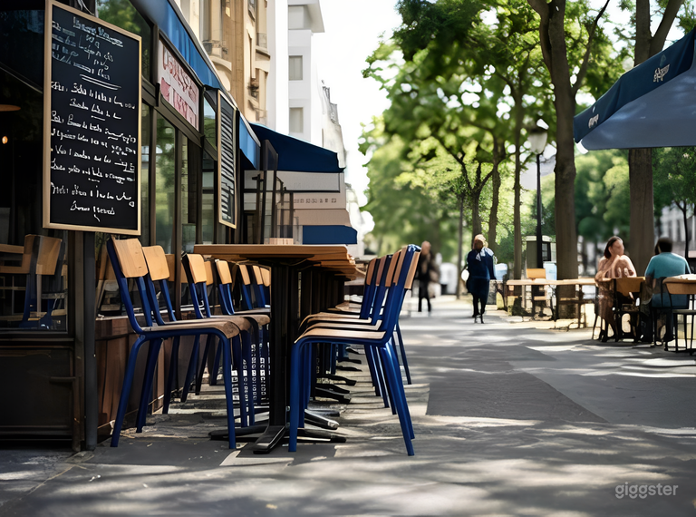  Authentisches Pariser Café und Terrasse 
