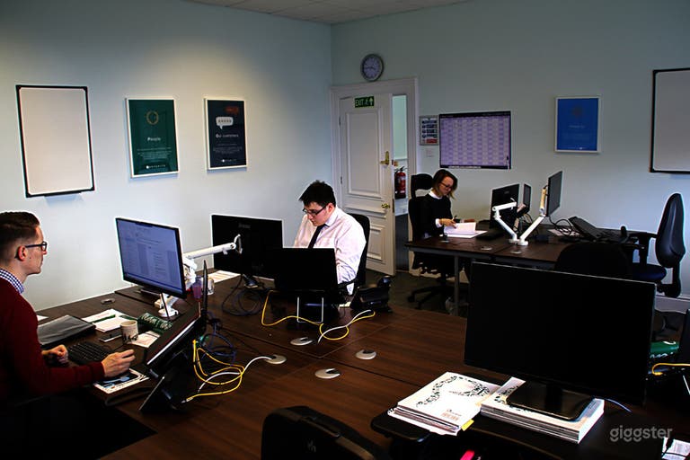  Office Space with Excellent Facilities 