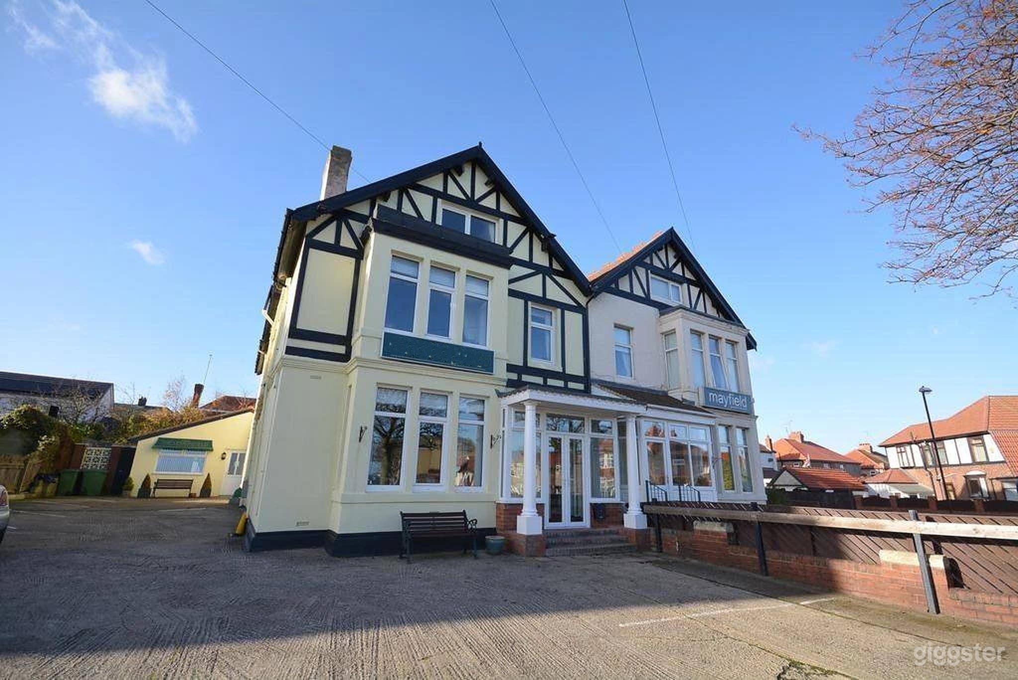 Hotel in Sunderland with Beautiful Sea views Photo 1