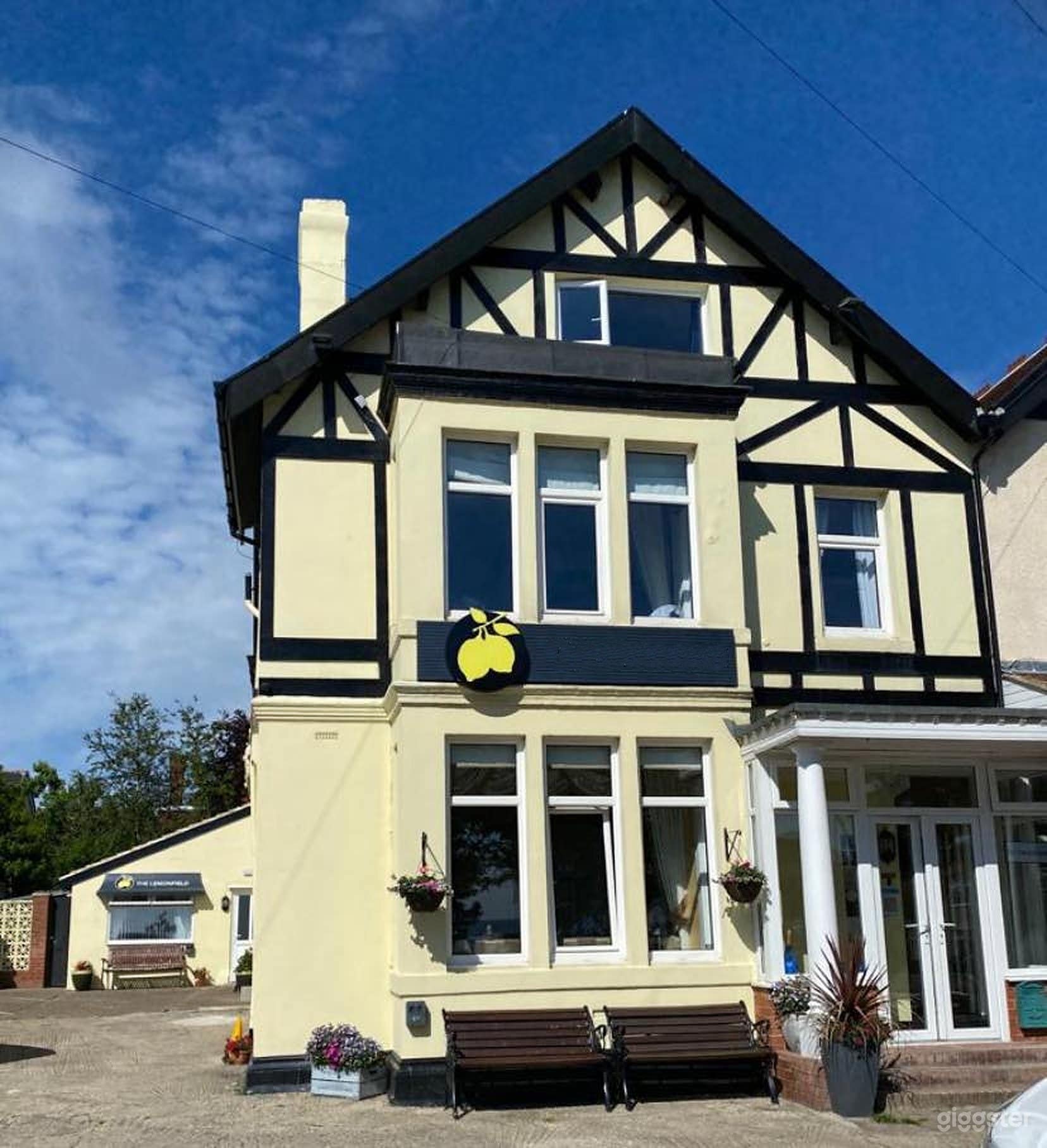 Hotel in Sunderland with Beautiful Sea views Photo 4