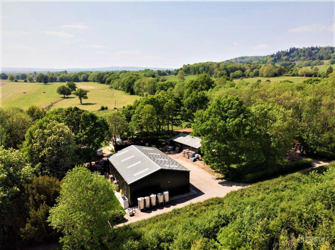 4000 Square foot Brewery + fields/woodland &amp; pond Photo 1