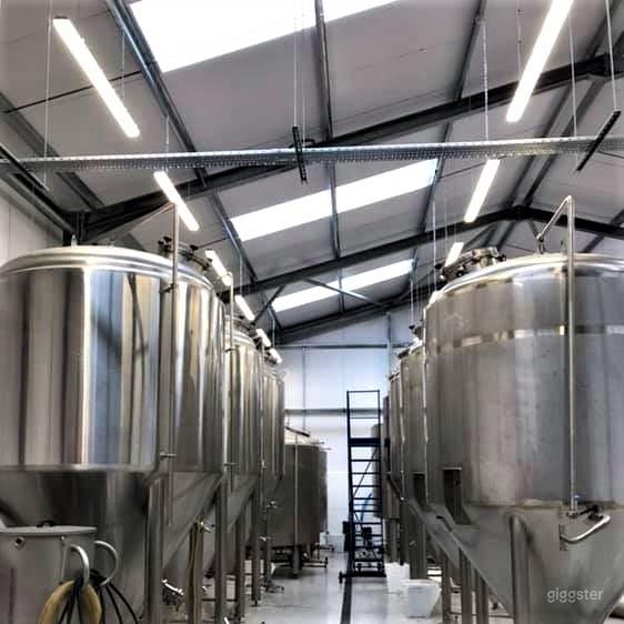 4000 Square foot Brewery + fields/woodland &amp; pond Photo 3