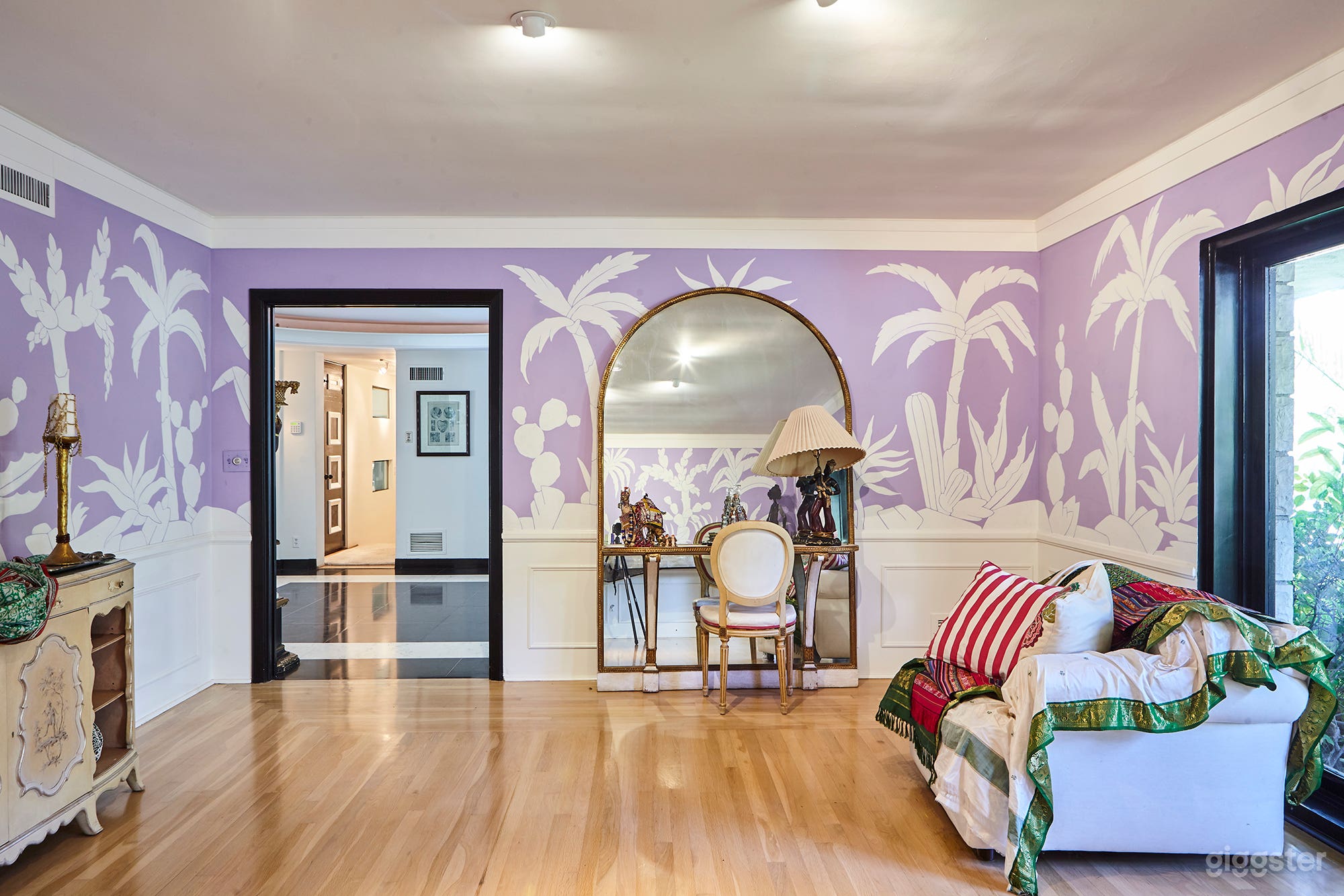 Periwinkle Palm Photo 1