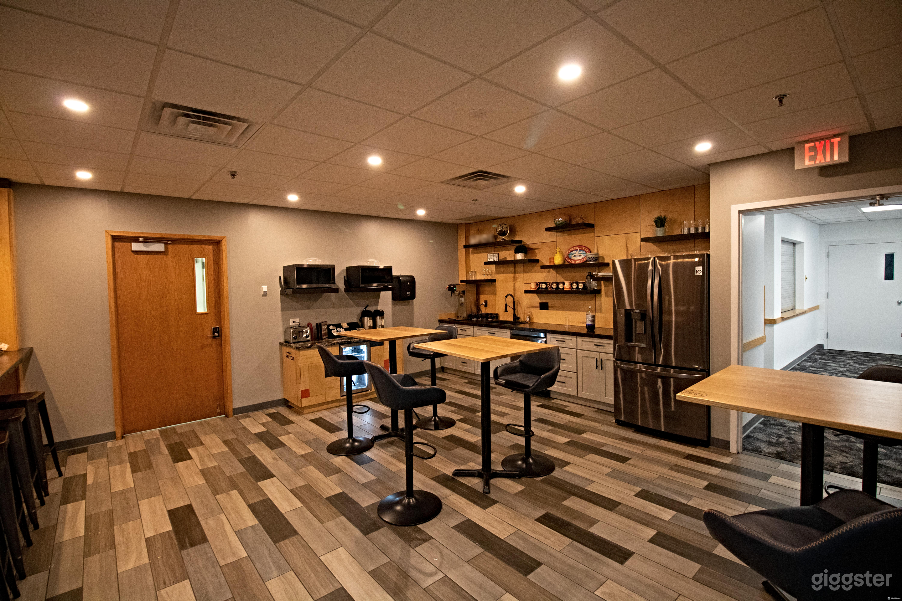 2nd Floor Meeting Room Photo 3