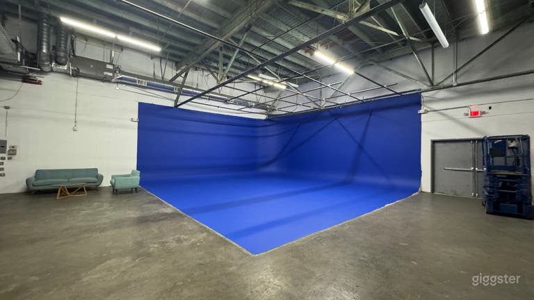  Chroma Blue Cyc Stage in LA Warehouse Film Studio 