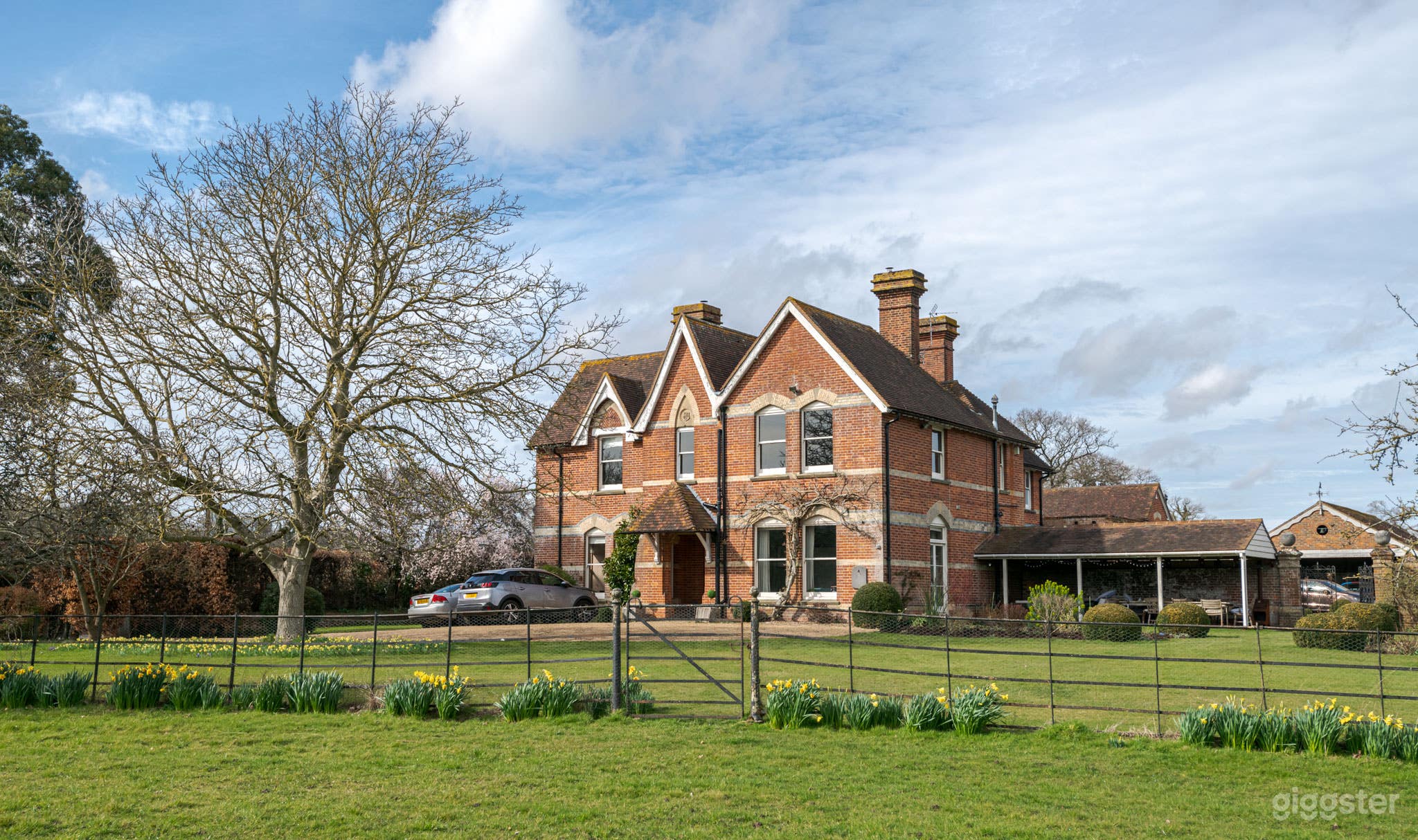 Country House Enhanced With Interior Design Photo 4