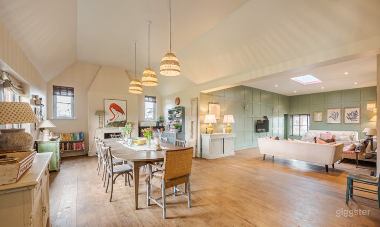  Country House Enhanced With Interior Design 