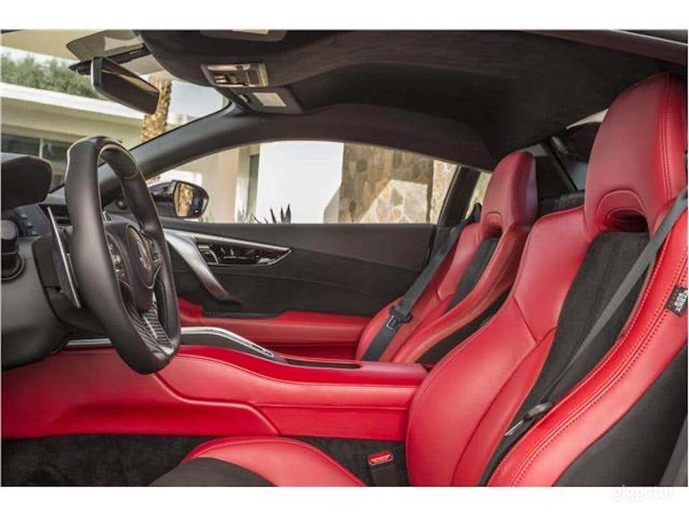 #75,001 2018 Acura NSX Photo 3