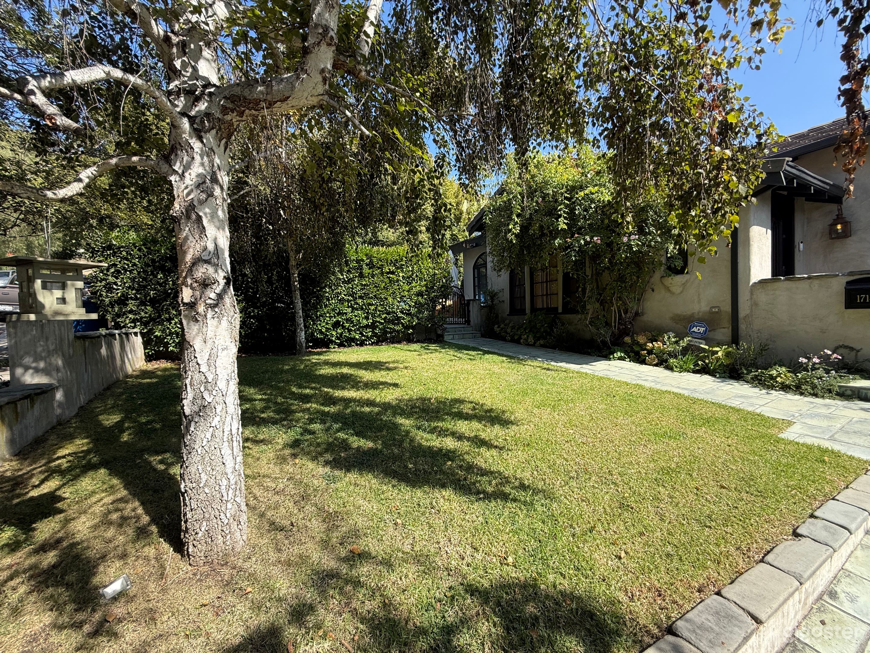 Charming Super Central Hollywood Photo 3