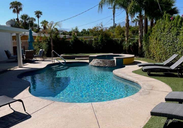 Desert Sunrise Pool Retreat in Movie Star Colony Photo 2