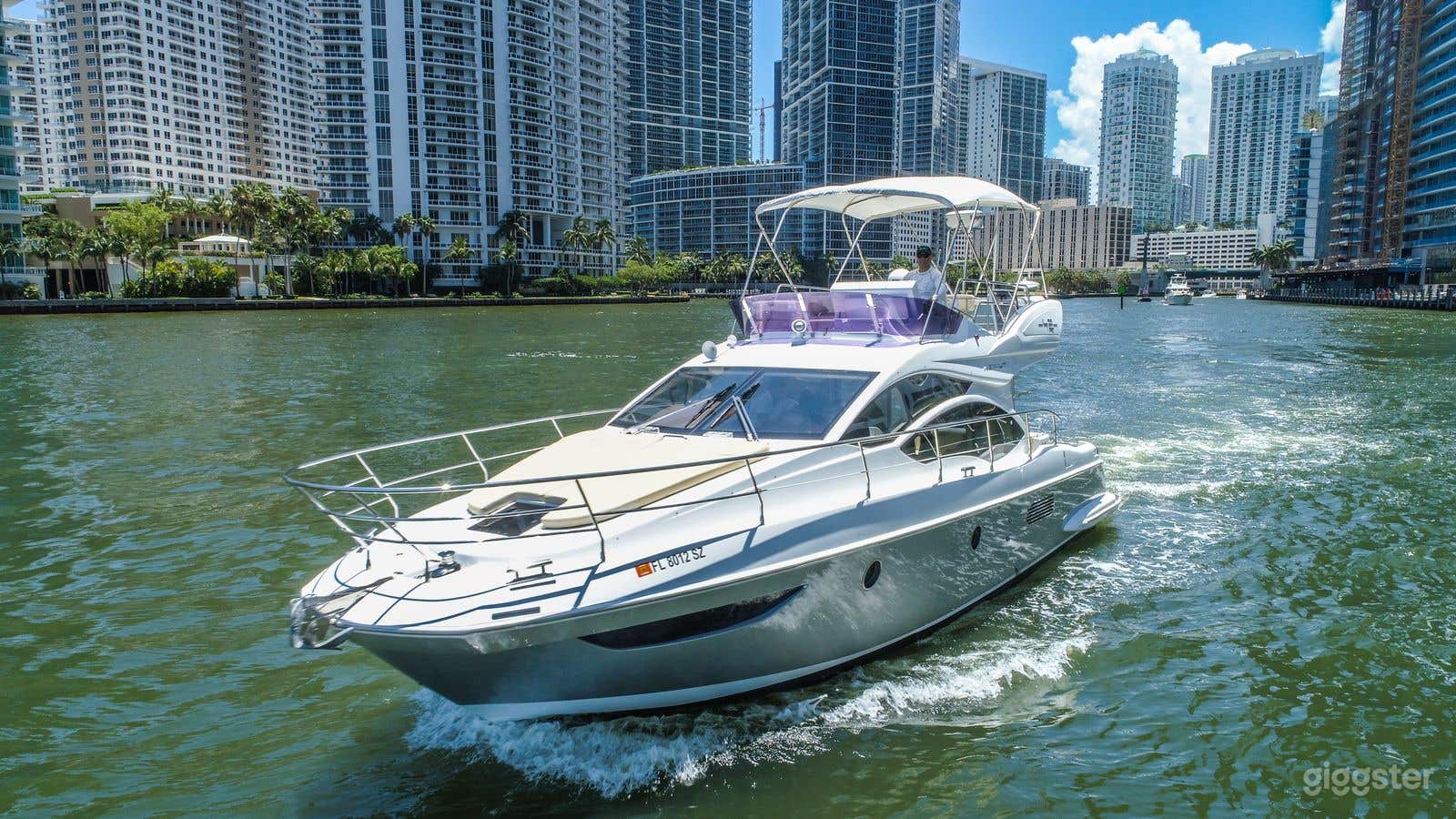 Exquisite 42' Azimut Photo 1