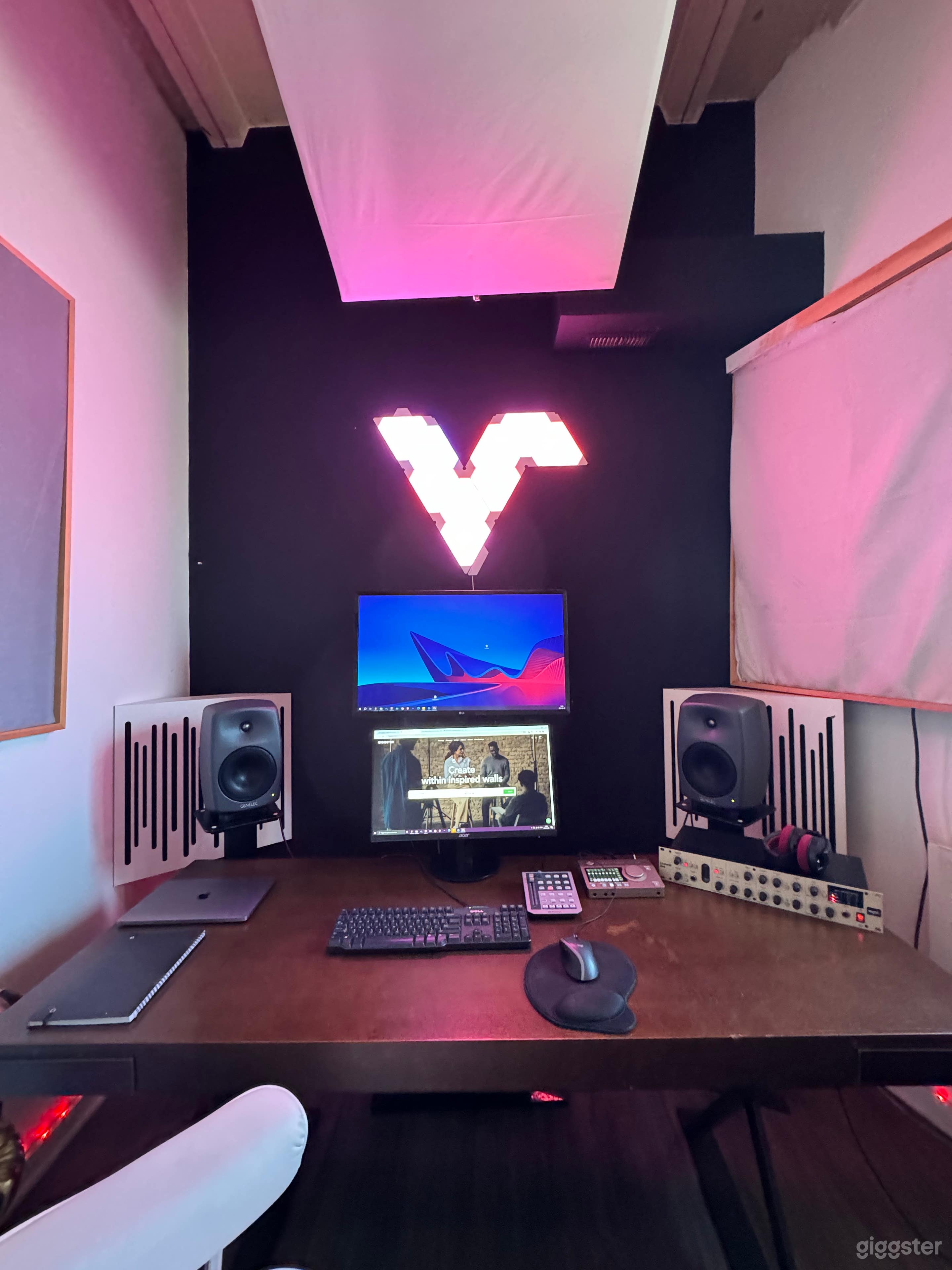 Premium Studio Space: Ideal for Production, Record Photo 1