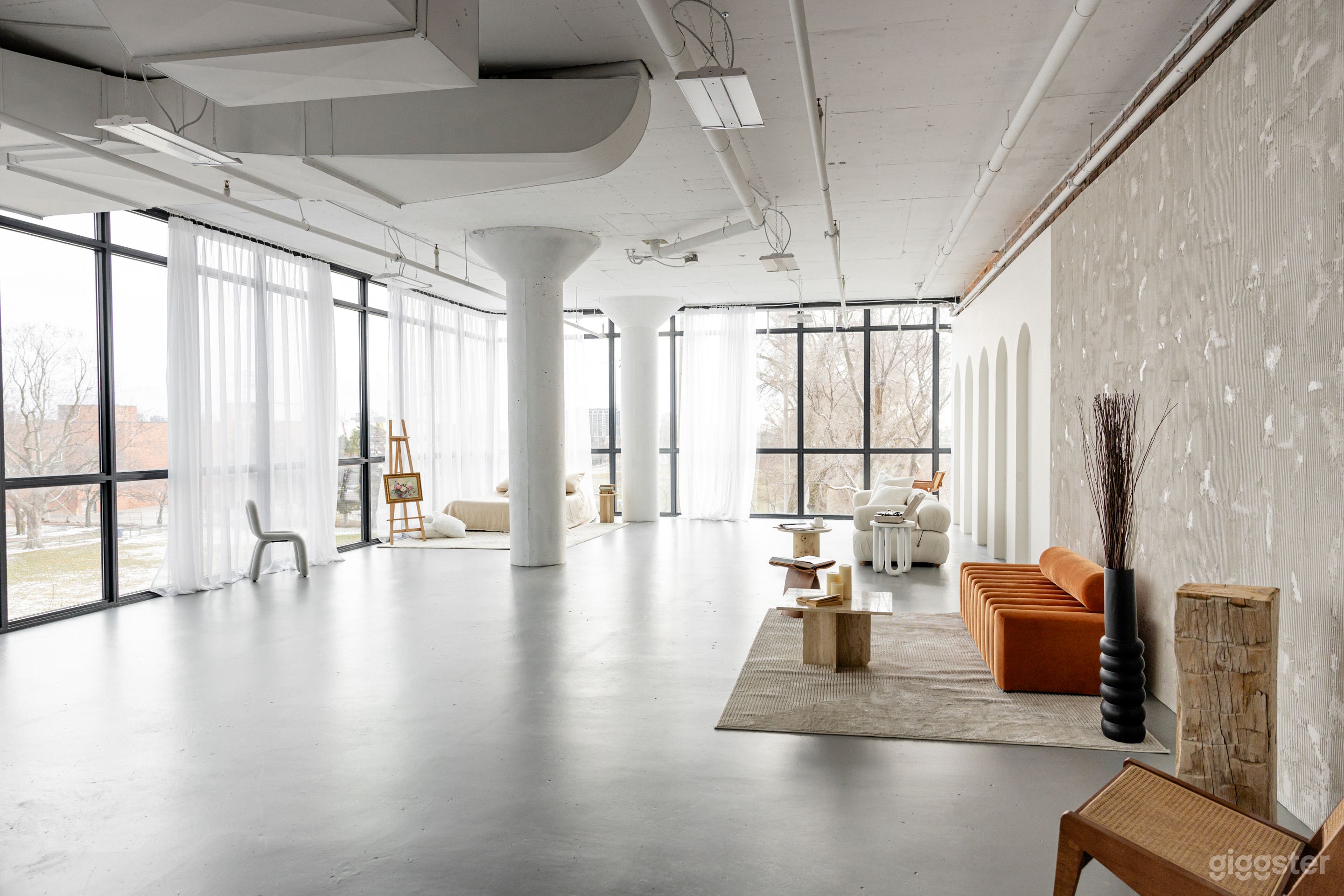 Studio Space Photo 2