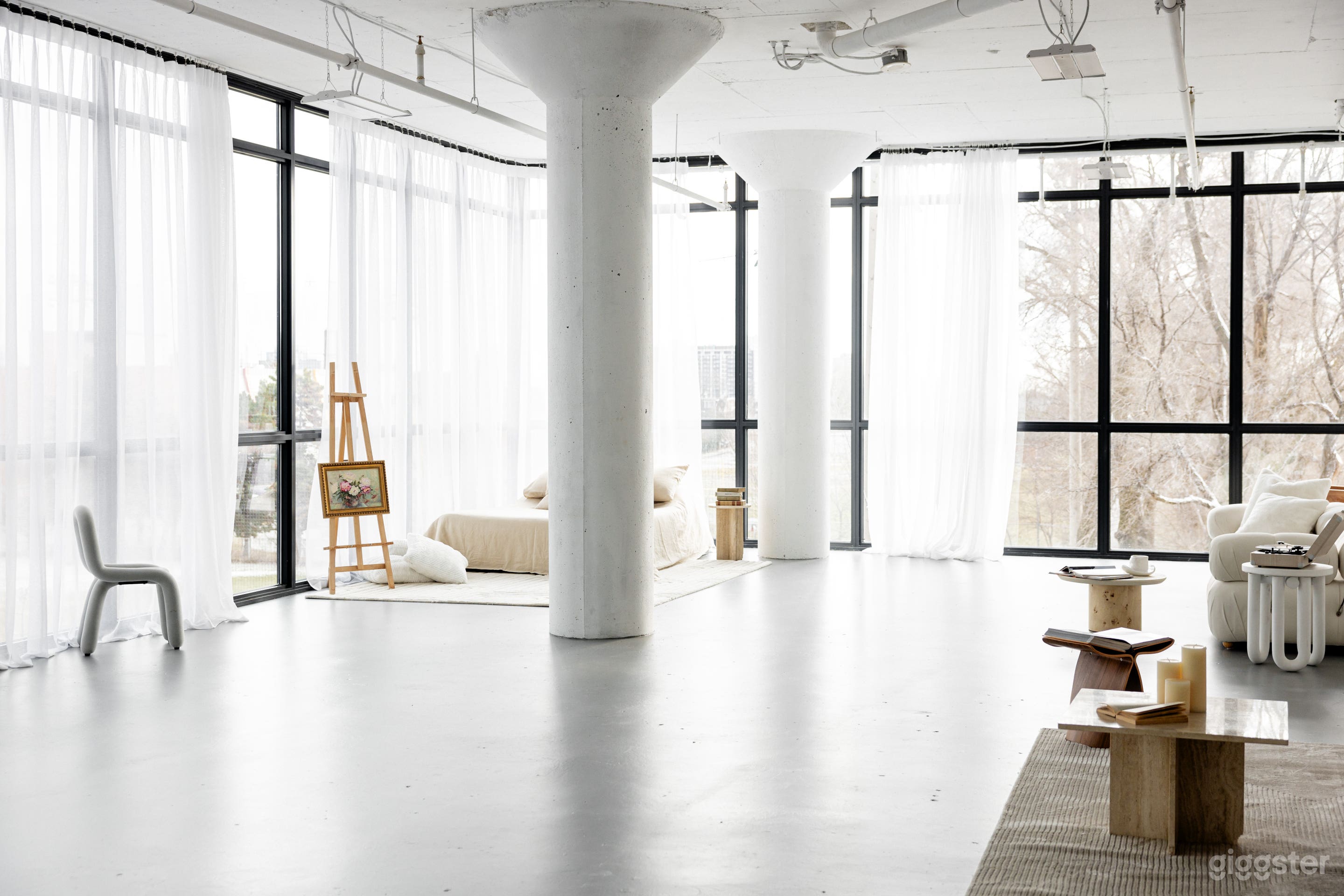 Studio Space Photo 3