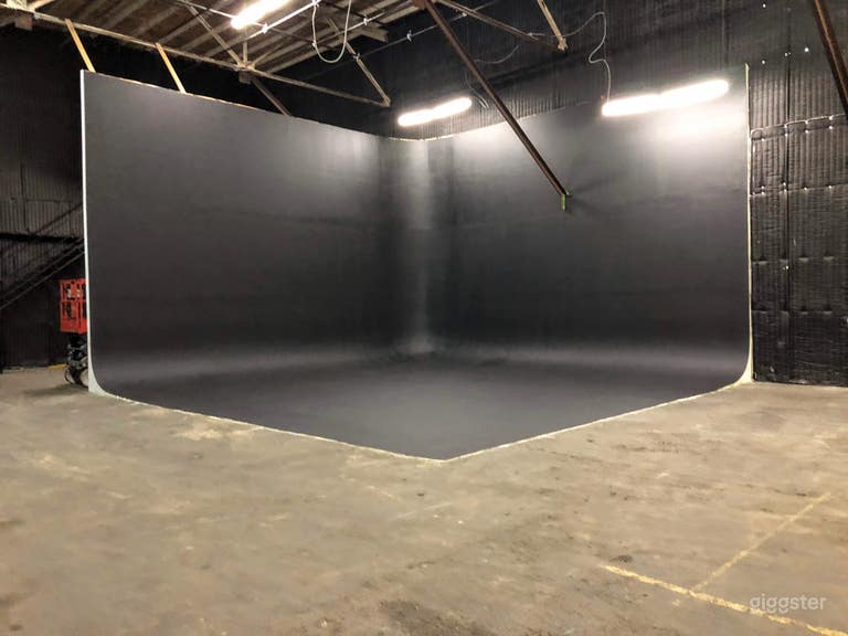  Industrial Sound Controlled Certified Stage + Cyc 