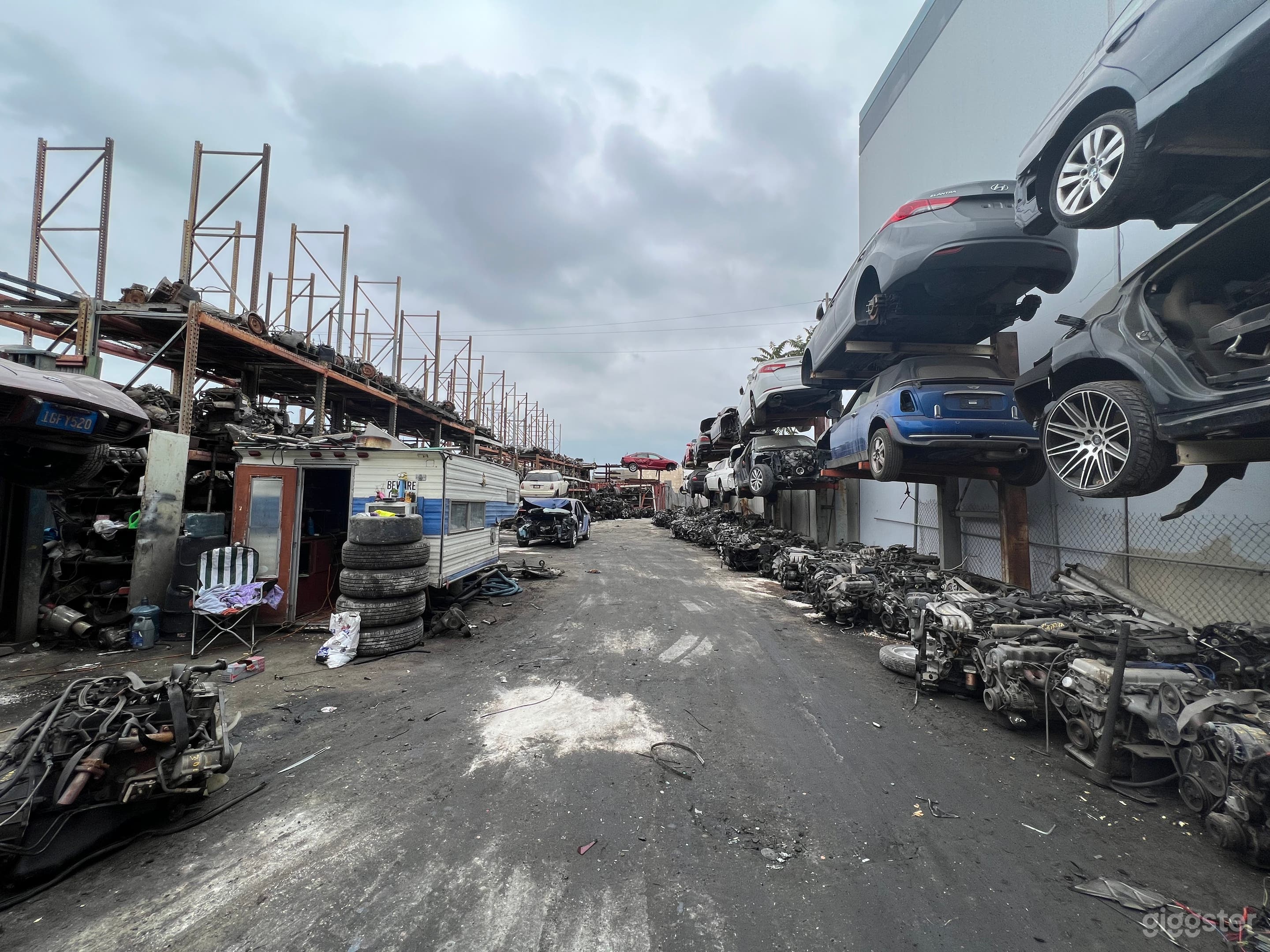 Huge Junkyard for filming Photo 1