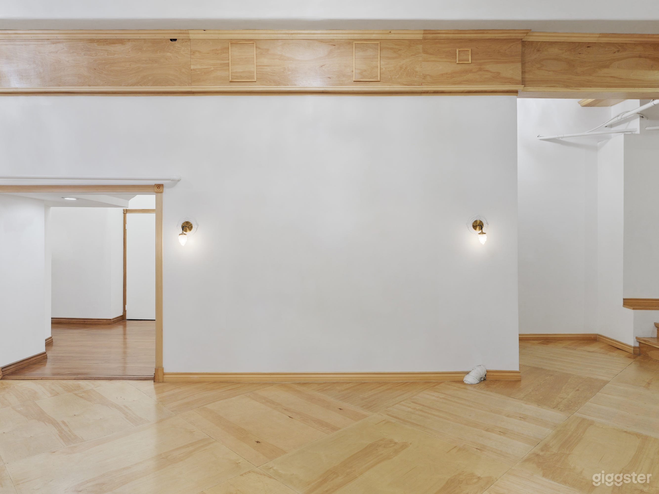 Ballroom on Sunset Blvd in the Heart of Echo Park Photo 4