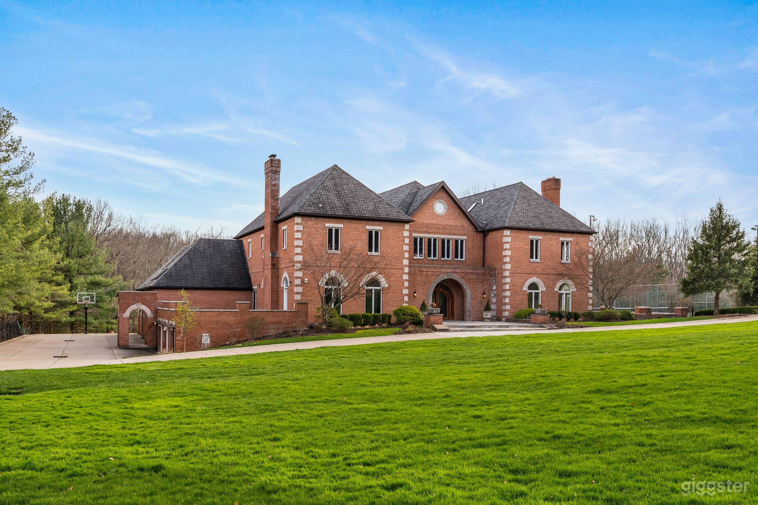 Spectacular Estate House in PA Photo 1