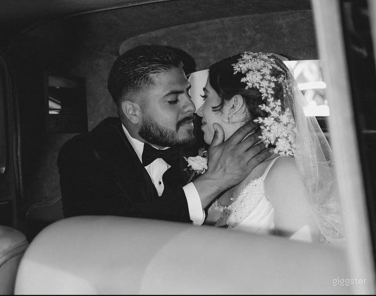  Vintage Luxury 1950 Bentley Rental 