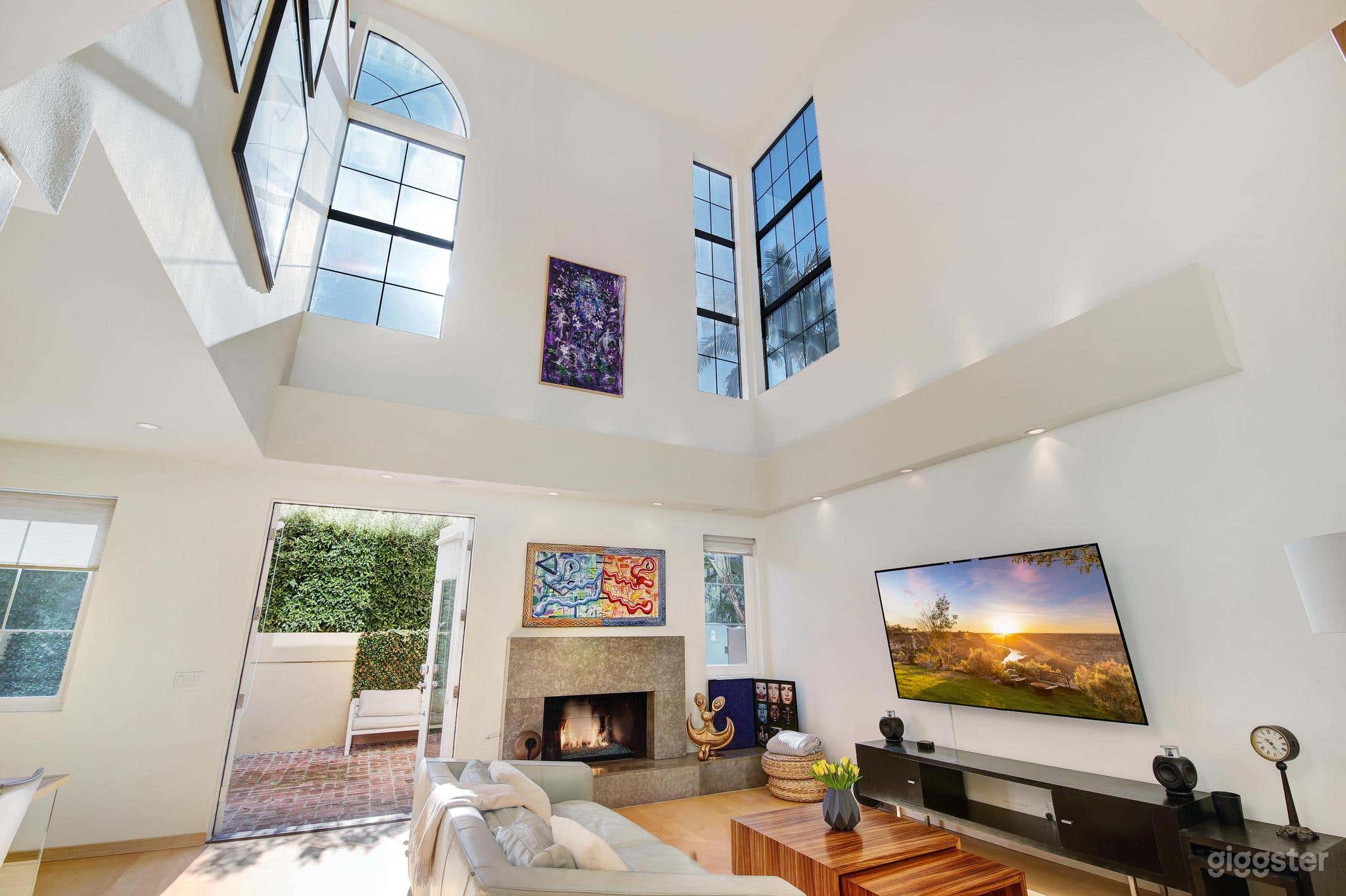 Living Room, French doors to the patio