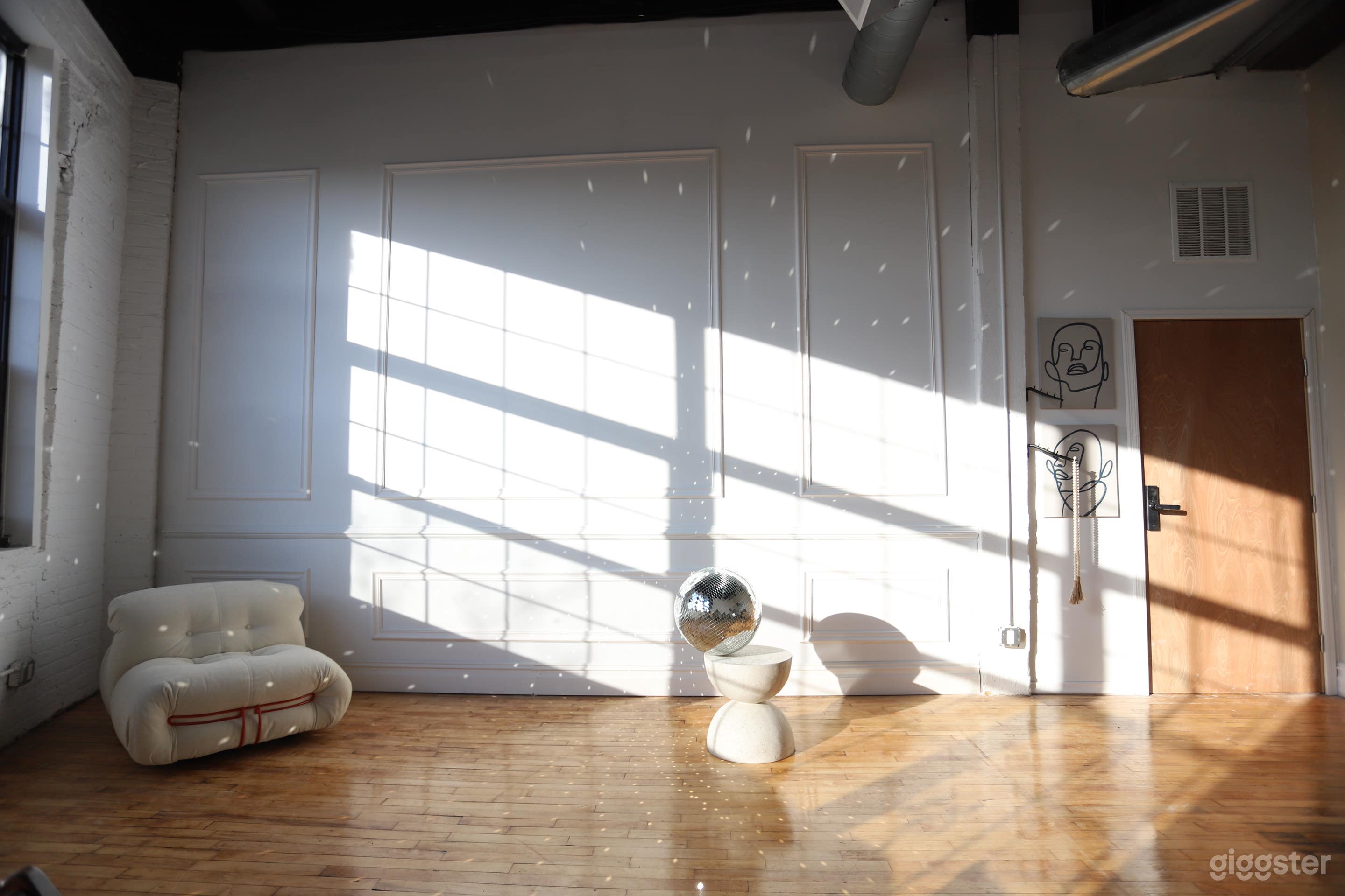 Bushwick Golden Light Loft Photo 1