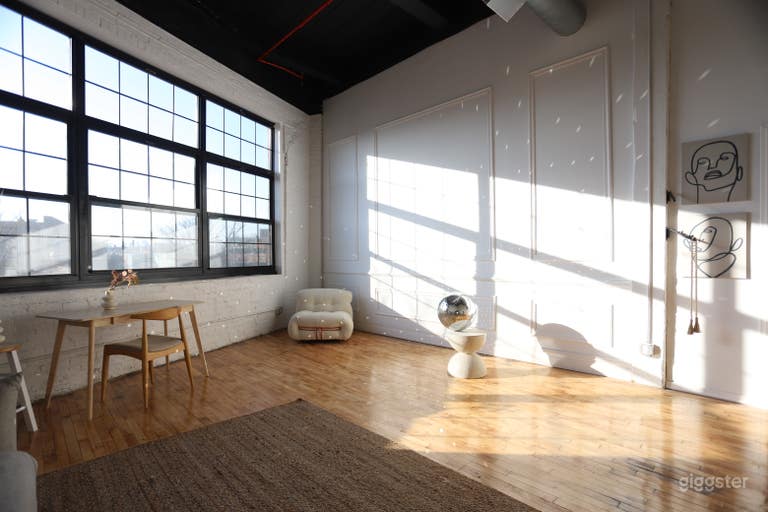  Bushwick Golden Light Loft 