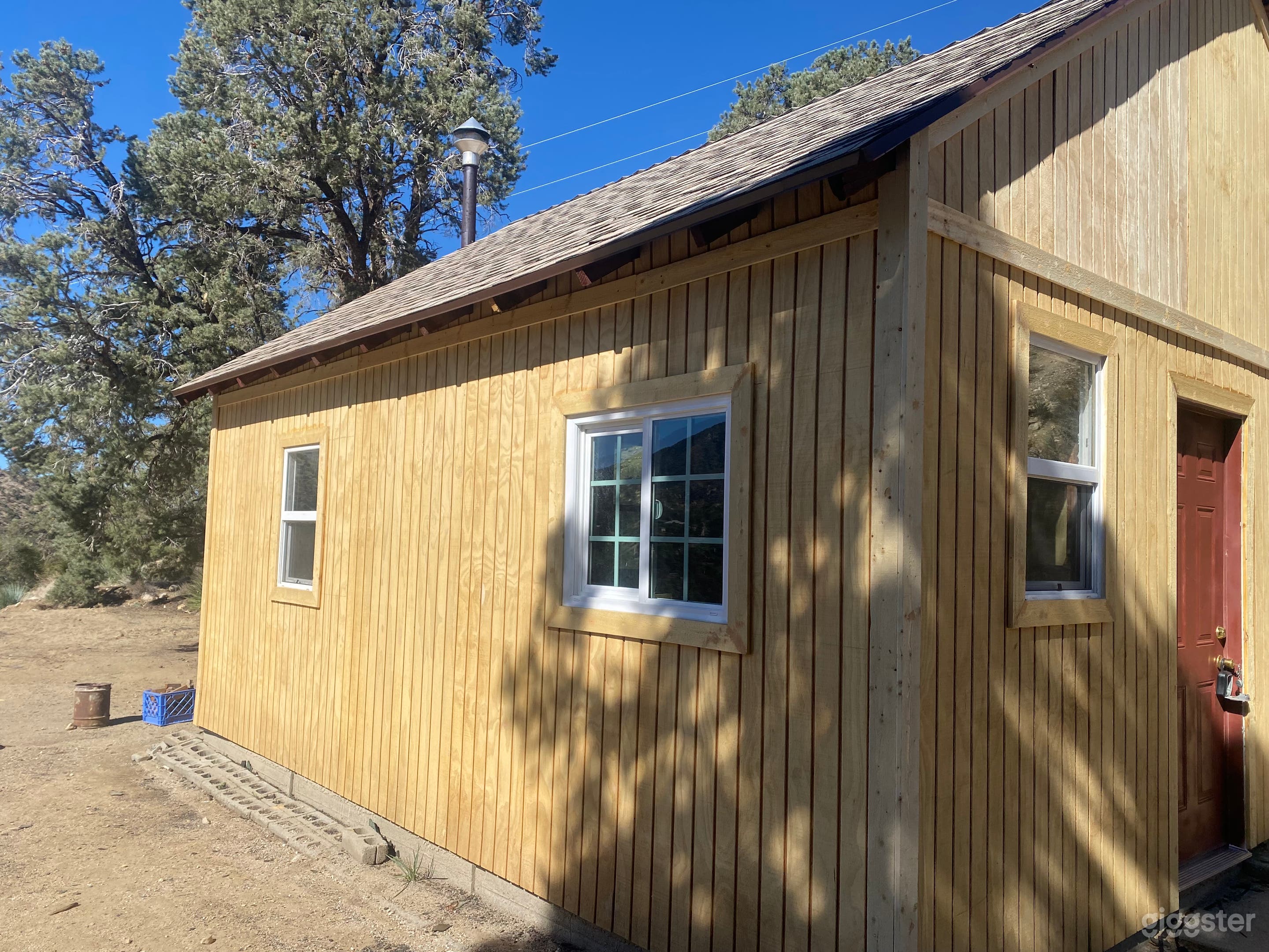 Rustic Hunting Cabin  Photo 3