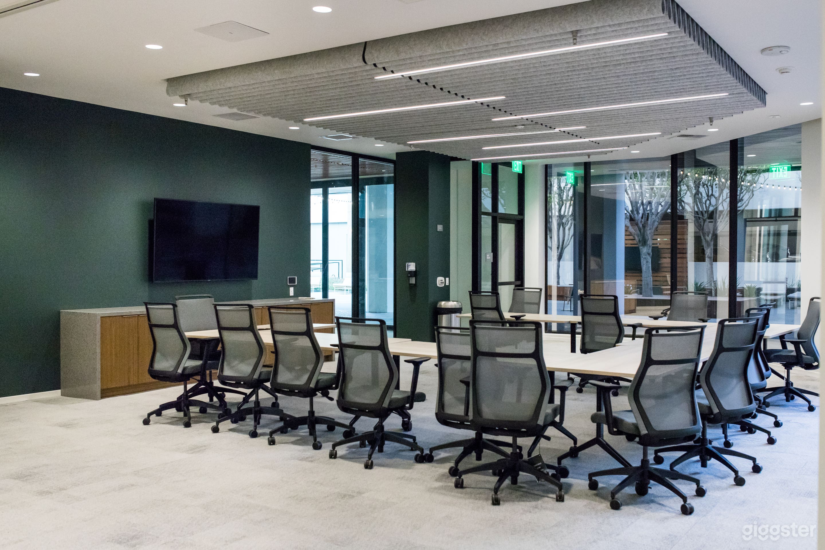 NOLA 155 Meeting Room Photo 2