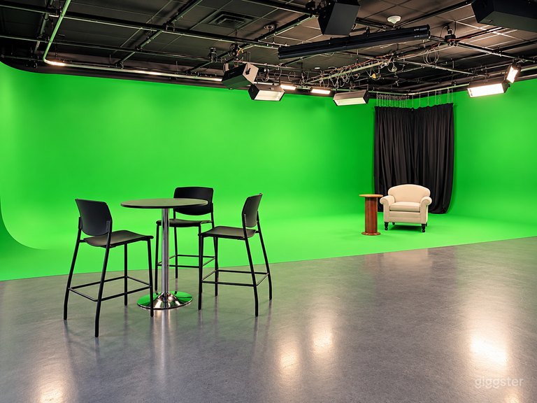 Photo and Video Studio 