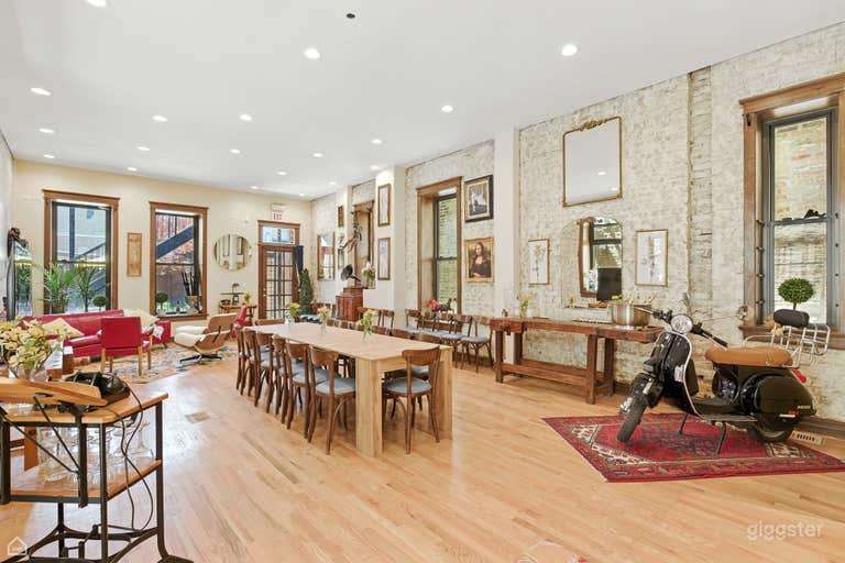  8 Bedroom Private Inn and Event Space w/Garden 