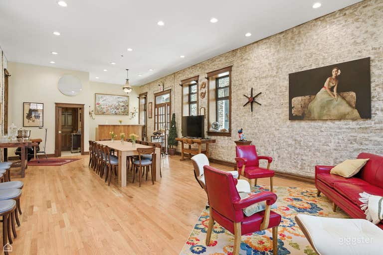  8 Bedroom Private Inn and Event Space w/Garden 