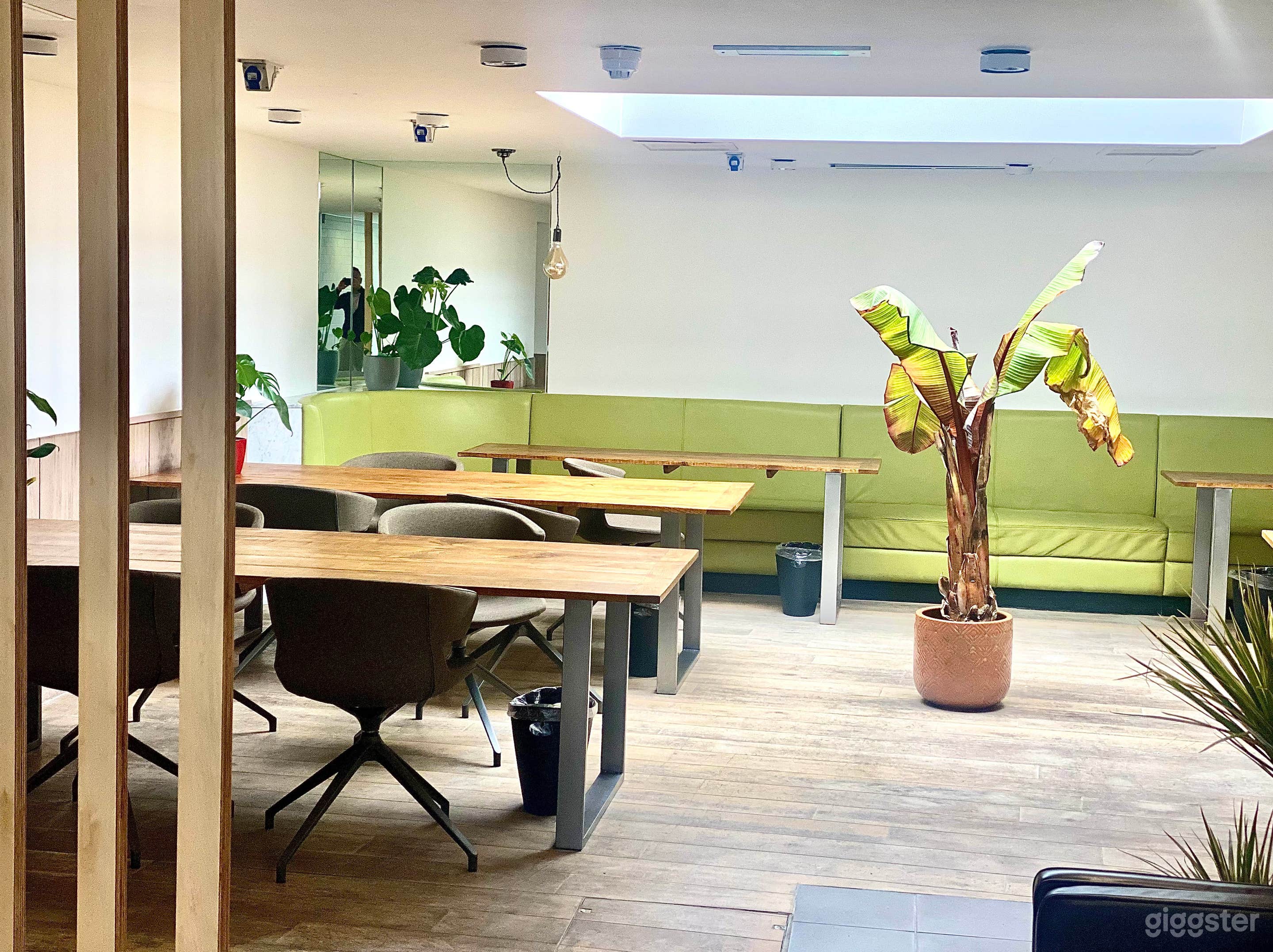 Whitstable HOT DESK / FIXED DESK Photo 1