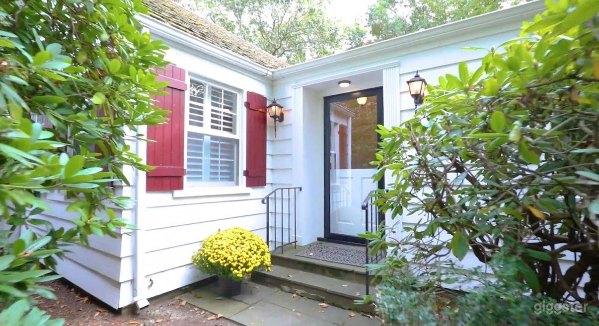 Charming New England Colonial Photo 3