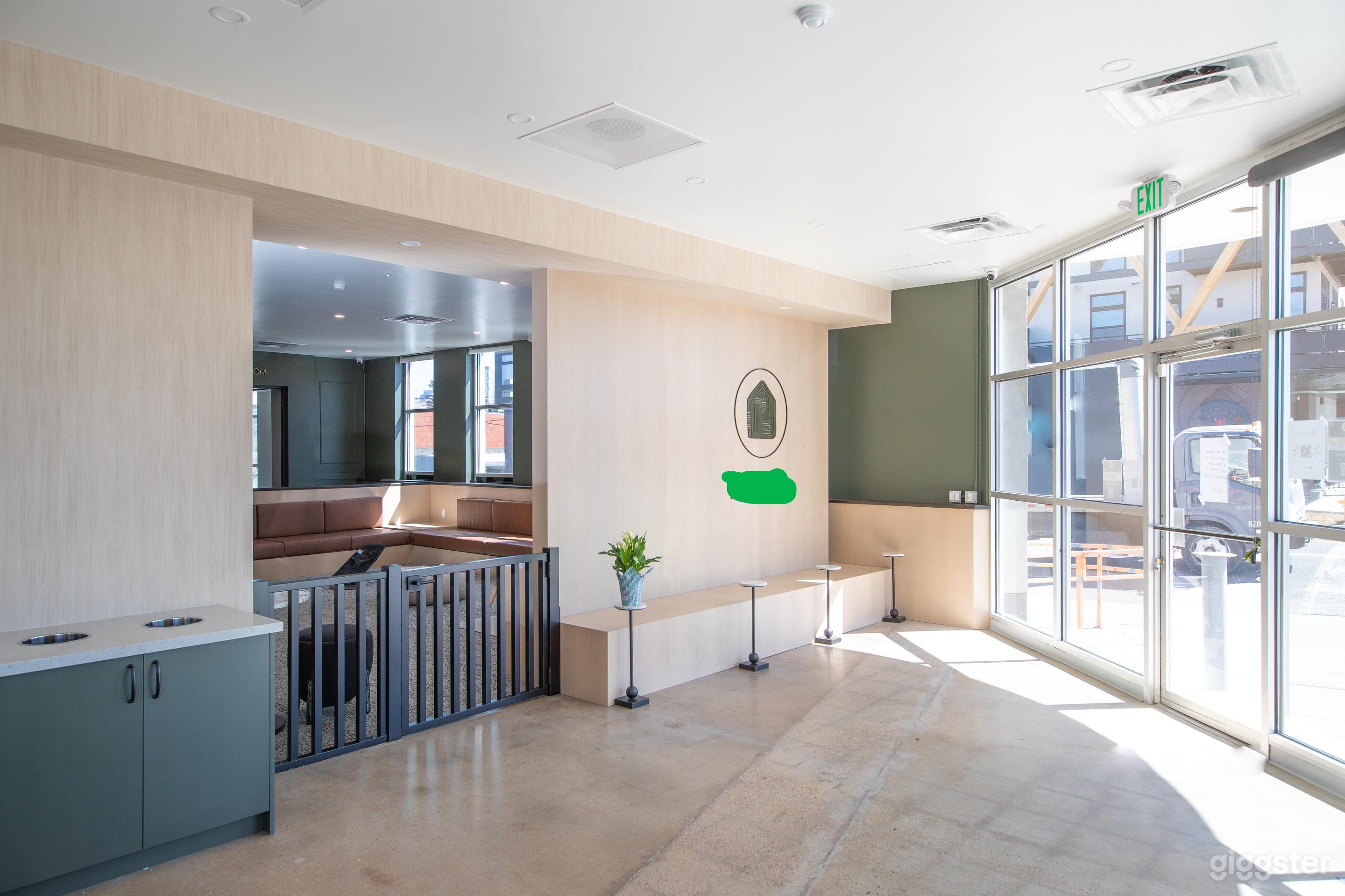 Full cafe space up front