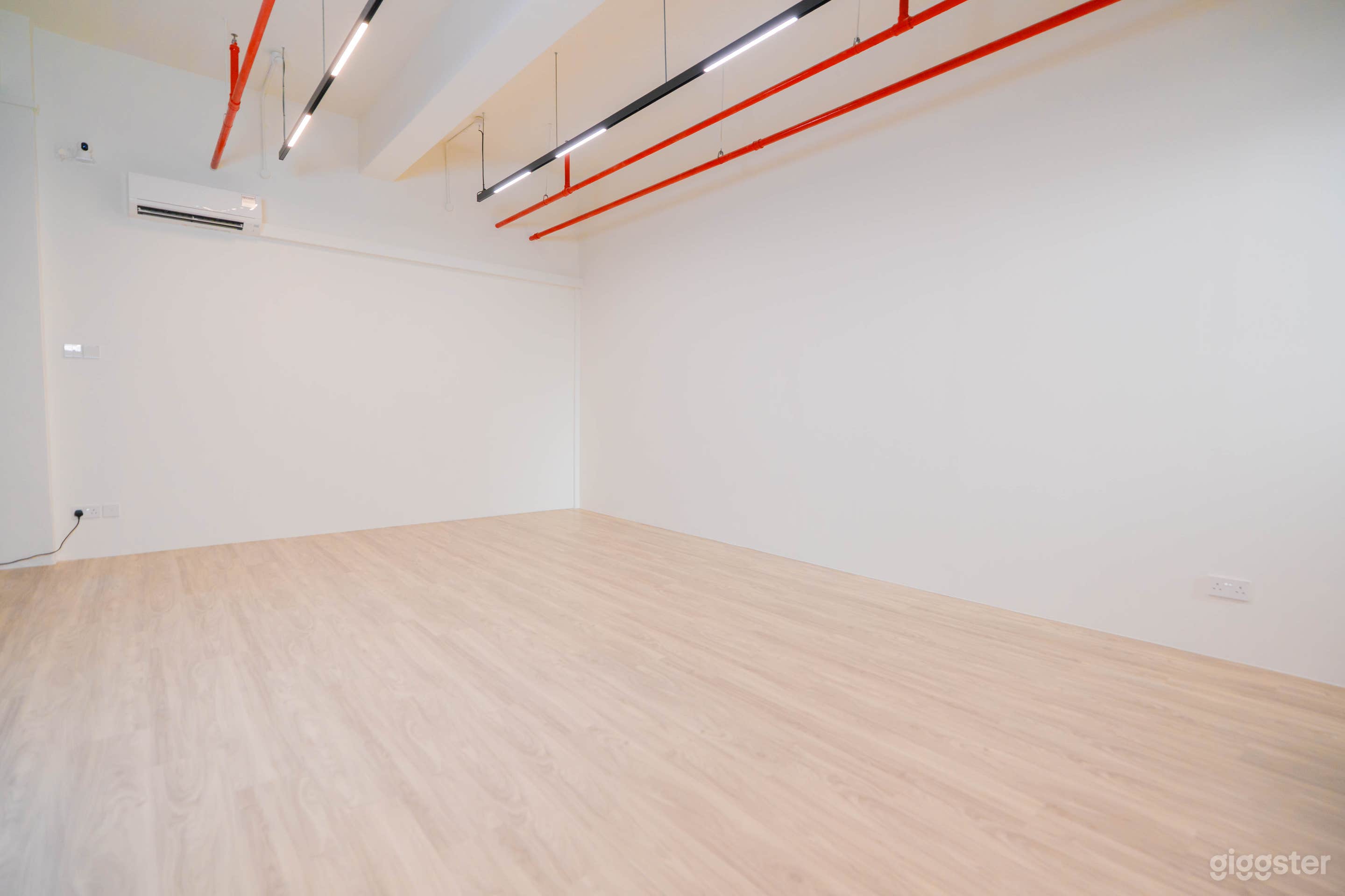 Creative Studio for Photo & Video Shoots Photo 3