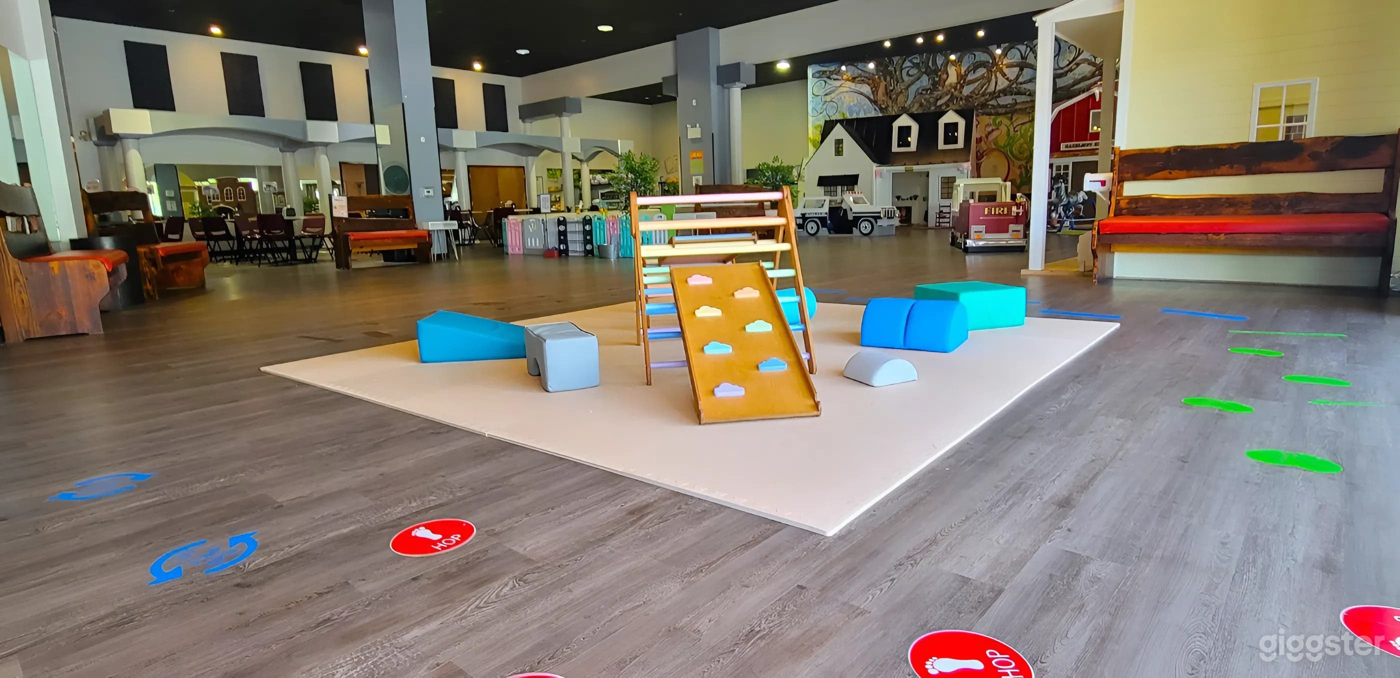 Interactive Kids Play Space with Classroom, Arcade, Play Town &amp; Basketball Court Photo 4