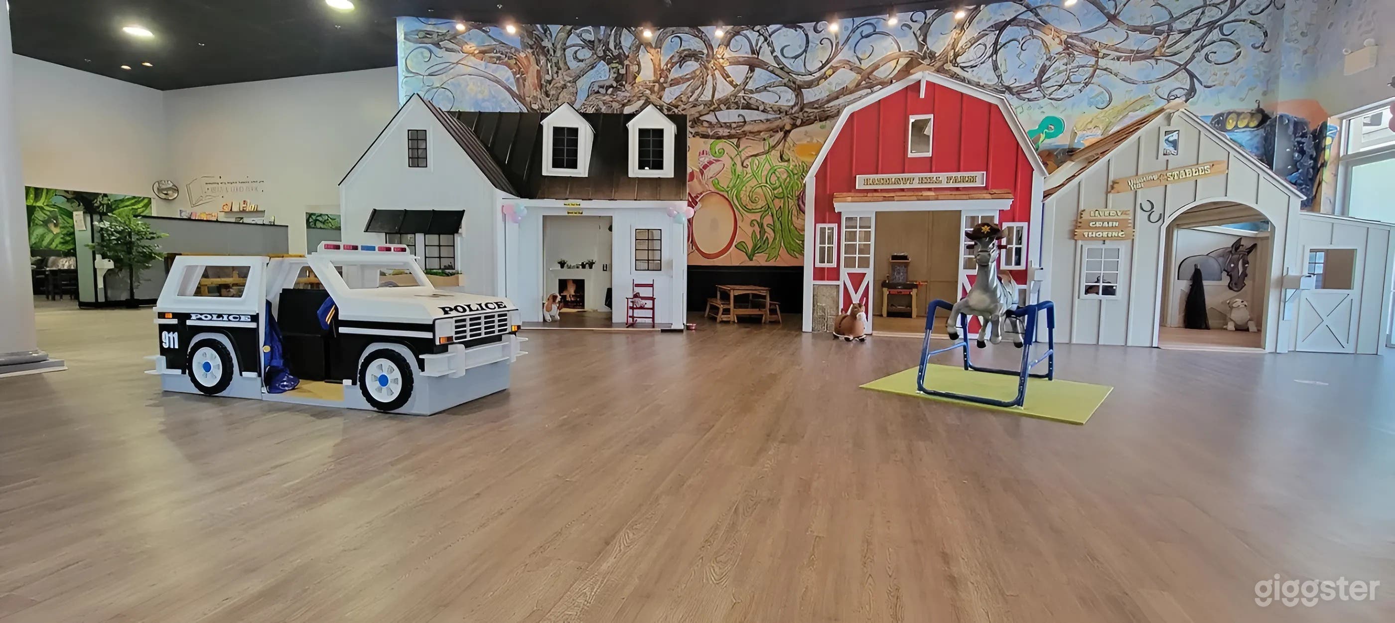 Interactive Kids Play Space with Classroom, Arcade, Play Town &amp; Basketball Court Photo 3