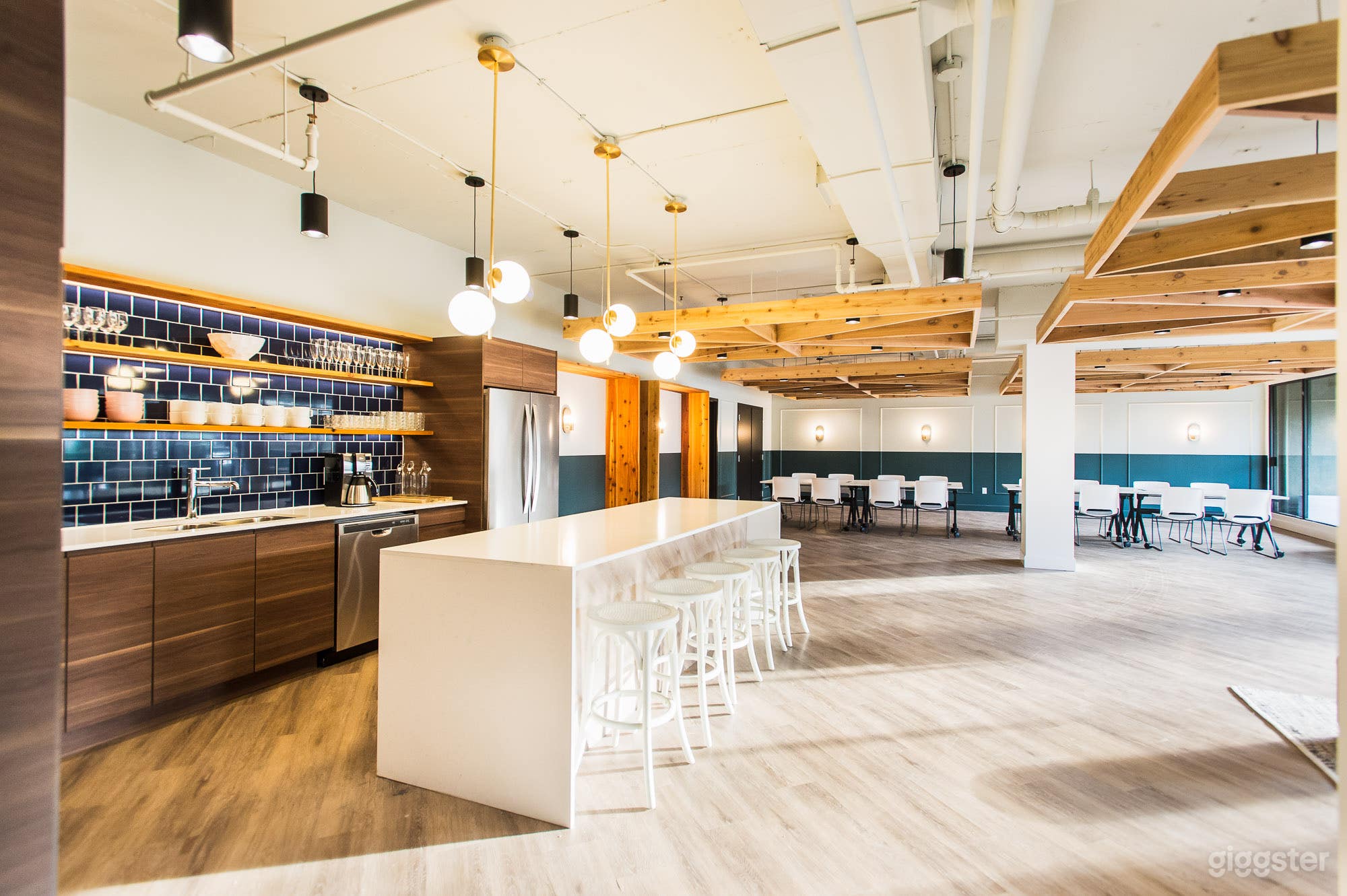 New Private Space With Kitchen And Patio Photo 1