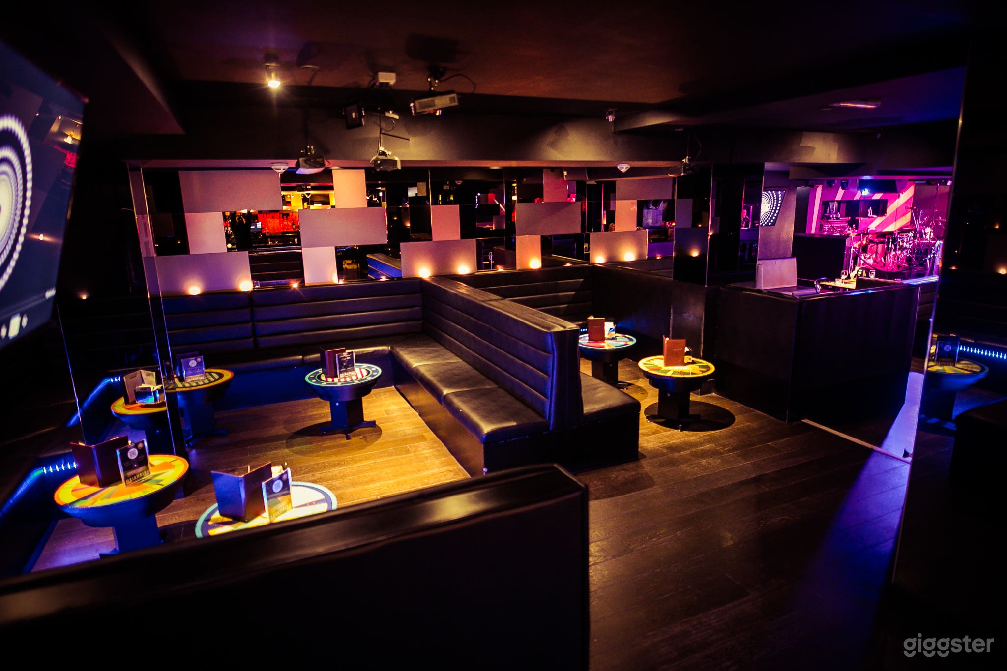 The Black Bar in West -End Photo 1