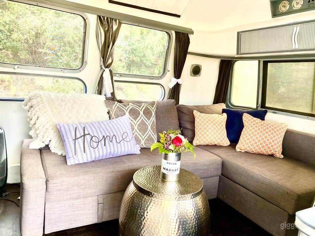 Classic airstream on a scenic private ranch  Photo 2