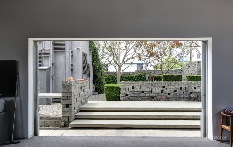  Fabulous house/studio above main shipping channel  